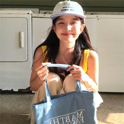 赤脚的基奉儿